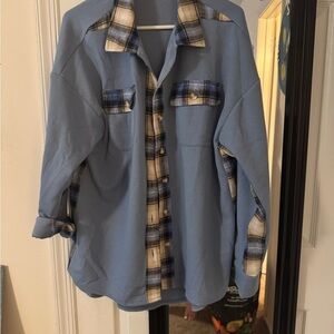 Large (could fit XL and still be big) waffle knot with flannel trim button down